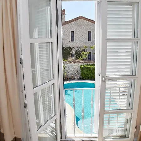 Cynara Hacimemis Ξενοδοχείο Çeşme